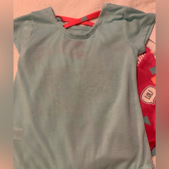 Girls size 4 two piece shirt set. LOL SURPRISE brand. Says TOTAL Q.T. On front - Picture 11 of 17